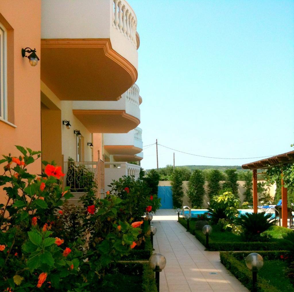 Golden Rose Suites Kolymbari Dış mekan fotoğraf