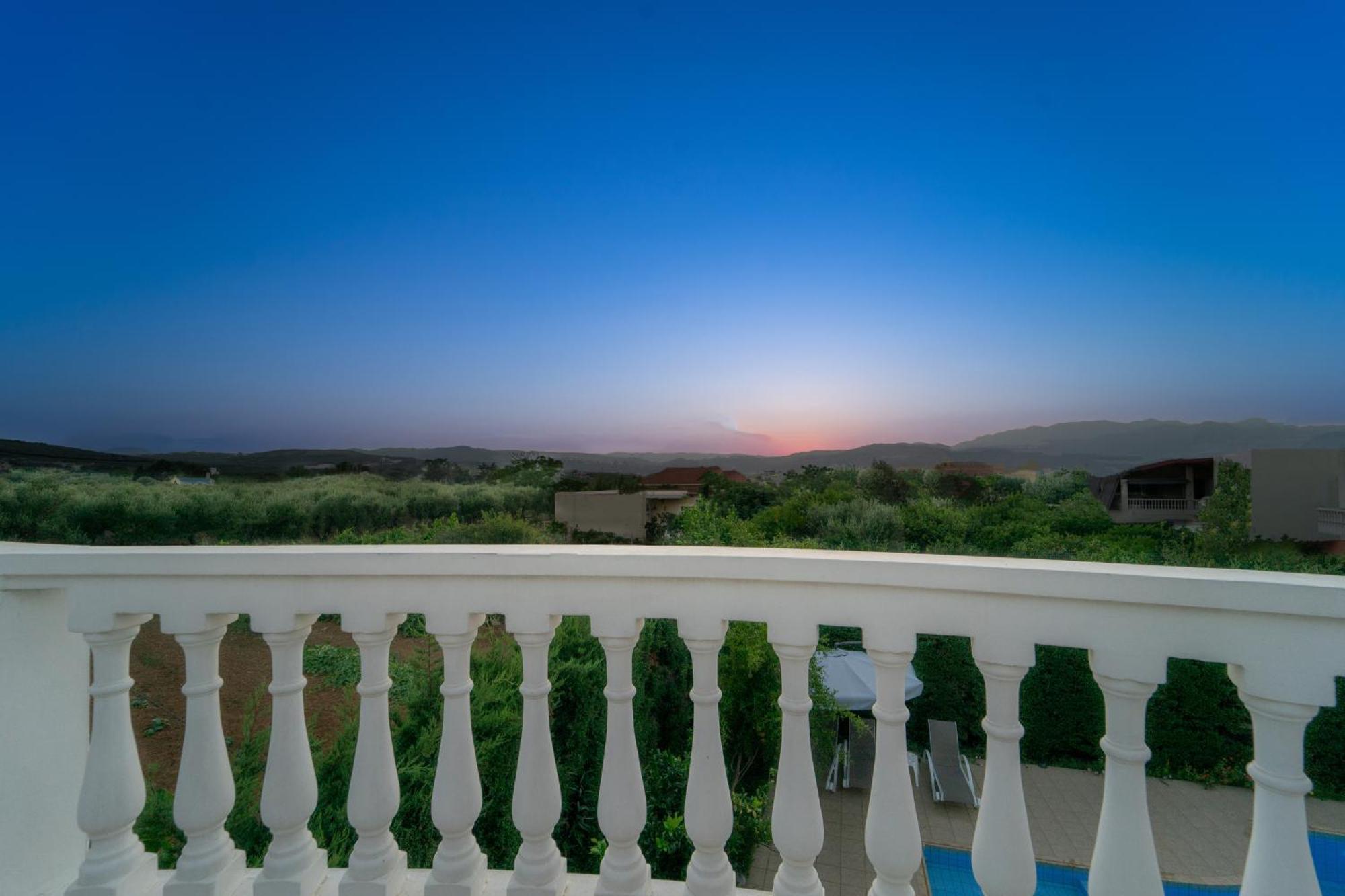Golden Rose Suites Kolymbari Dış mekan fotoğraf