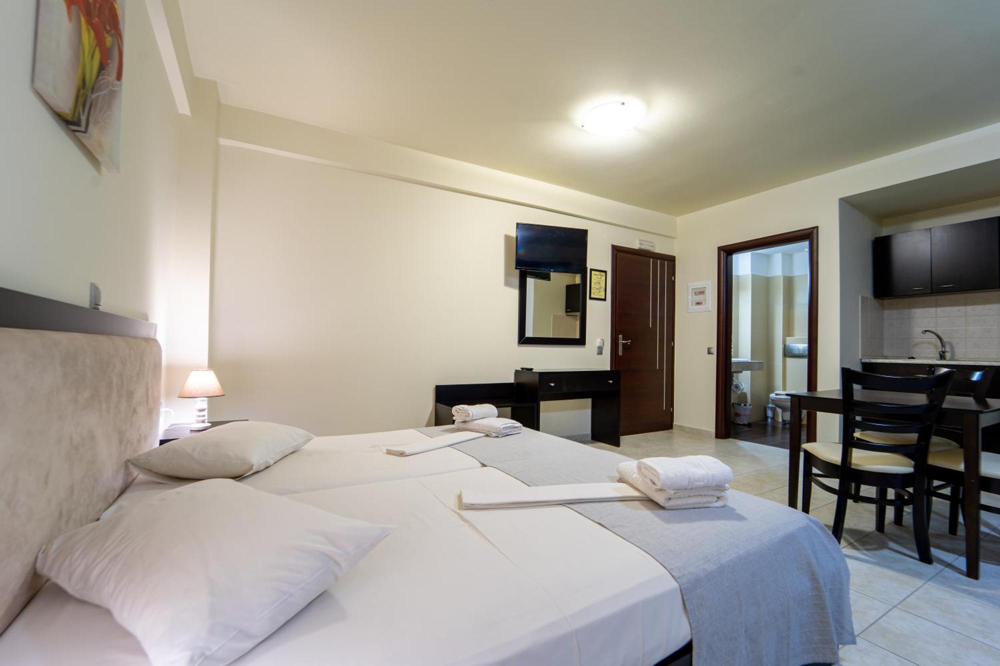 Golden Rose Suites Kolymbari Dış mekan fotoğraf