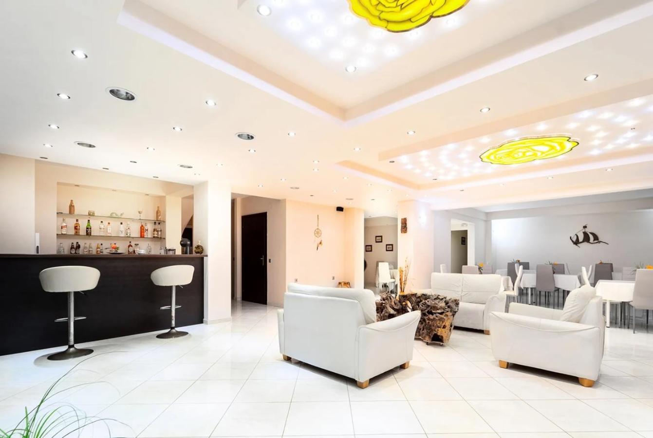 Golden Rose Suites Kolymbari Dış mekan fotoğraf
