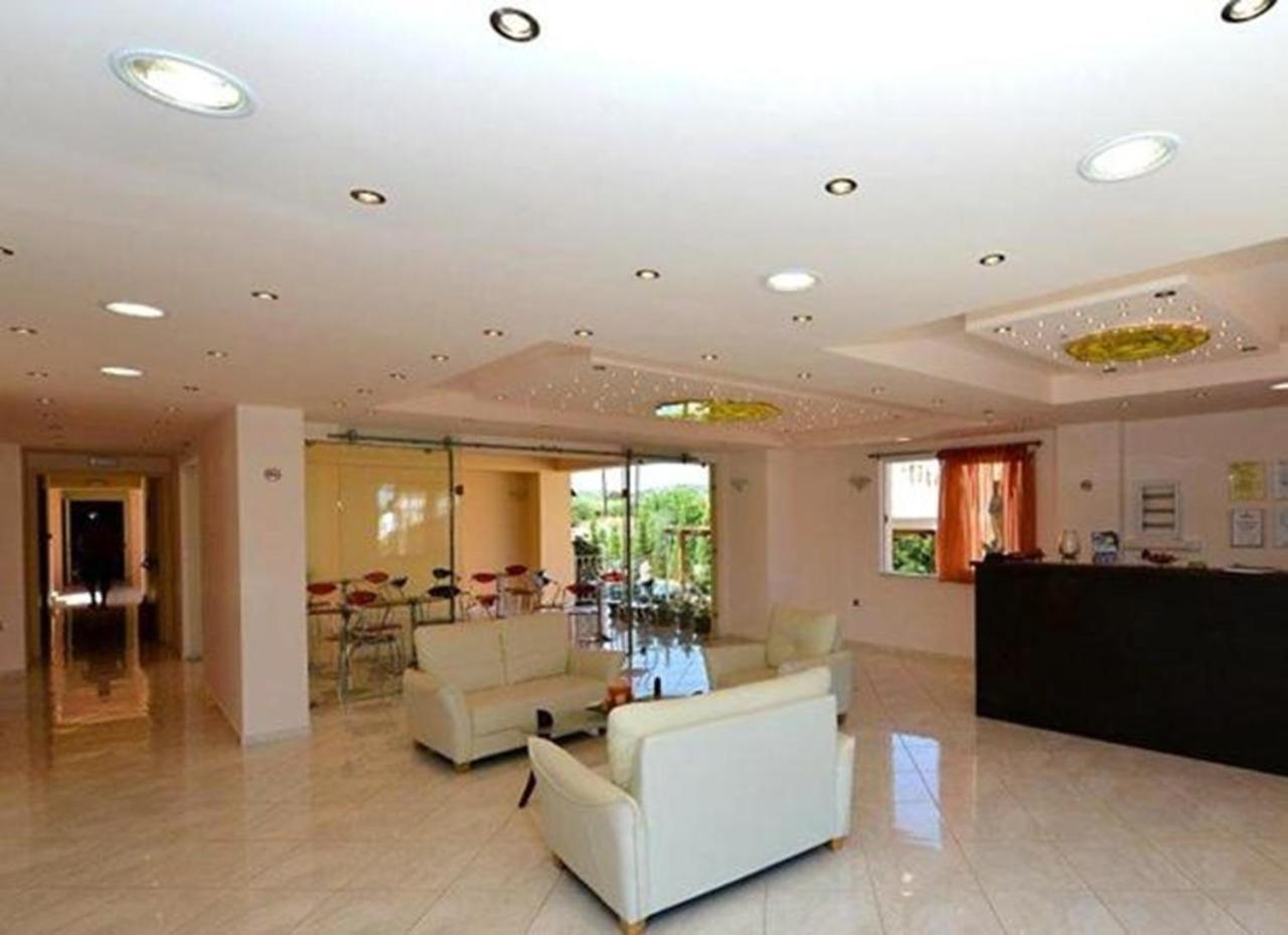 Golden Rose Suites Kolymbari Dış mekan fotoğraf