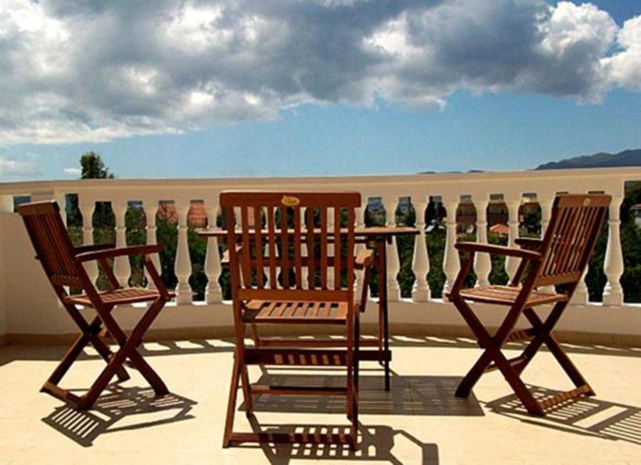 Golden Rose Suites Kolymbari Dış mekan fotoğraf
