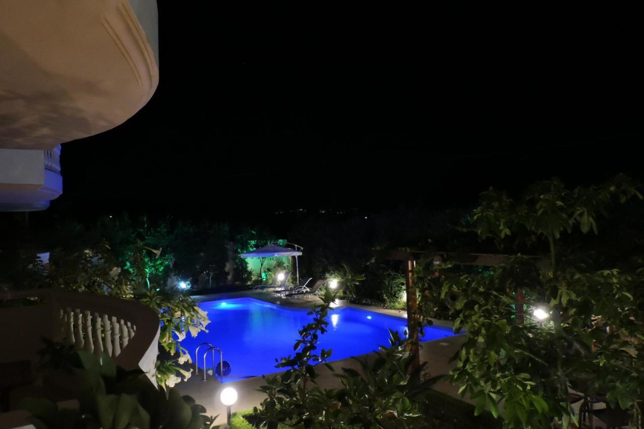 Golden Rose Suites Kolymbari Dış mekan fotoğraf